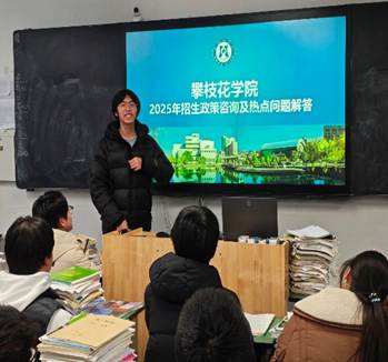 一群小孩在电视前AI 生成的内容可能不正确。