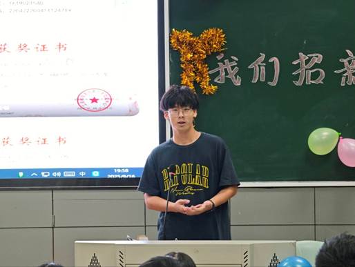 电视萤幕画面AI 生成的内容可能不正确。